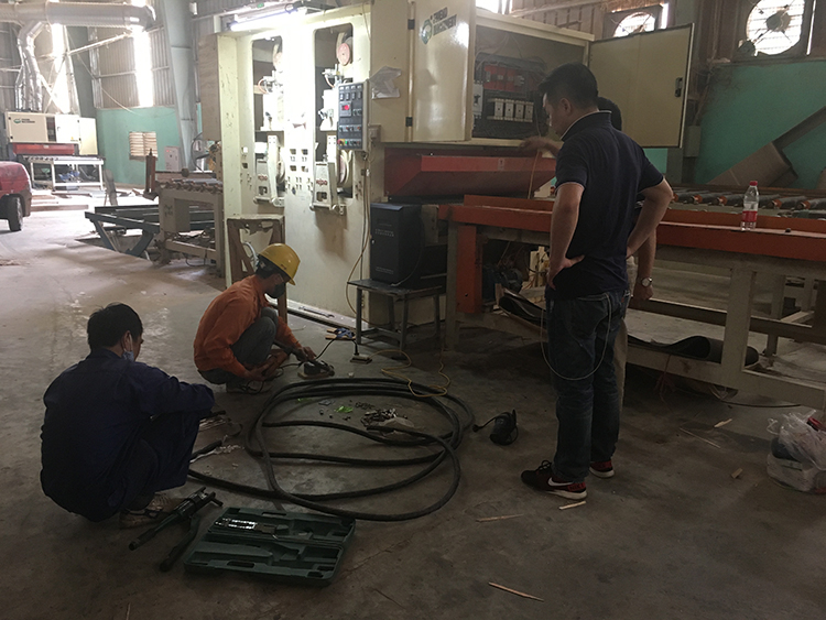 越南膠合闆廠安裝